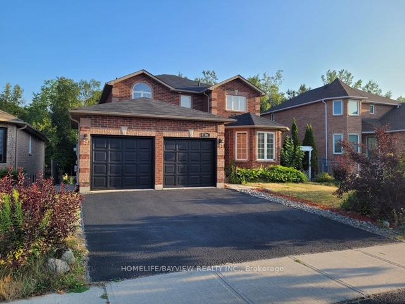 44 THICKETWOOD Avenue, Painswick South, Barrie photo 1 44 THICKETWOOD Avenue, Painswick South, Barrie photo 1