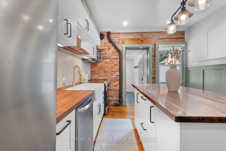 Photo 12 at 40 Emerald Street N, Landsdale, Hamilton