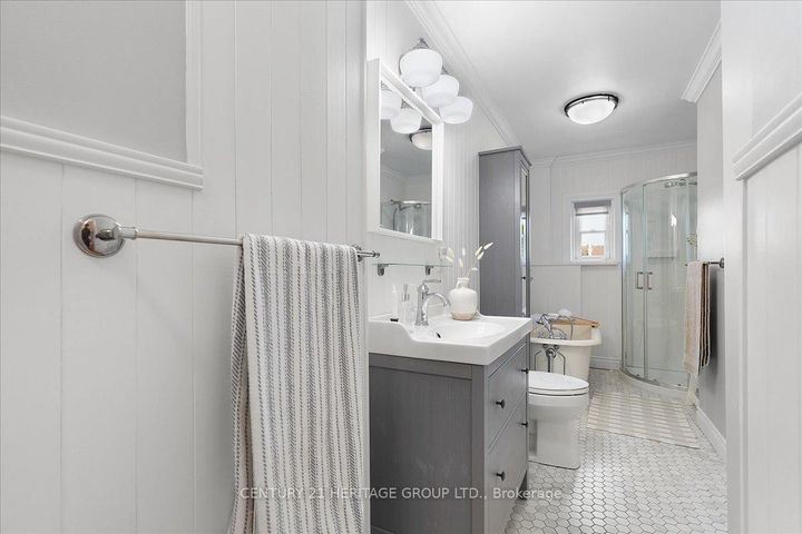 Photo 29 at 40 Emerald Street N, Landsdale, Hamilton