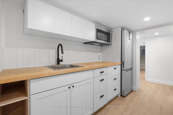 Photo 37 at 40 Emerald Street N, Landsdale, Hamilton