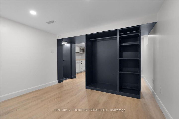 Photo 39 at 40 Emerald Street N, Landsdale, Hamilton