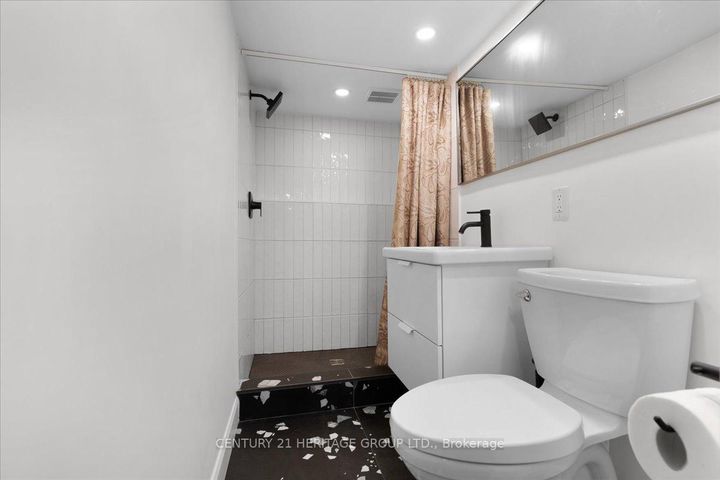 Photo 42 at 40 Emerald Street N, Landsdale, Hamilton
