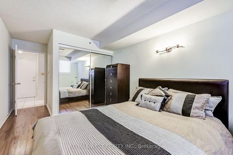 Photo 16 at 722 - 75 WELDRICK Road E, Observatory, Richmond Hill