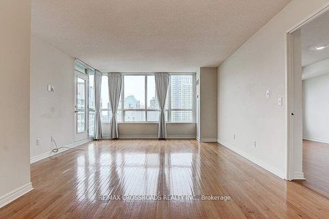 Photo 4 at 2106 - 18 Parkview Avenue, Willowdale East, Toronto