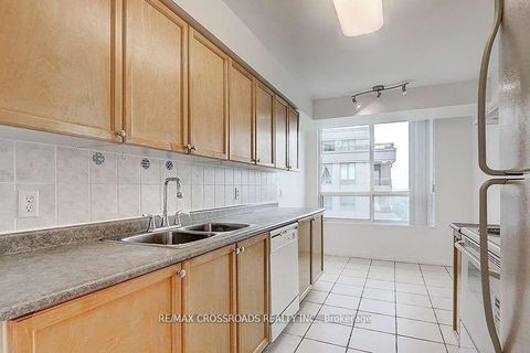 Photo 20 at 2106 - 18 Parkview Avenue, Willowdale East, Toronto