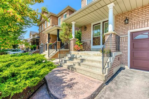 Photo 2 at 56 Laura Sabrina Drive, Sonoma Heights, Vaughan
