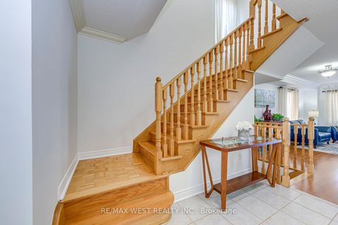 Photo 19 at 56 Laura Sabrina Drive, Sonoma Heights, Vaughan