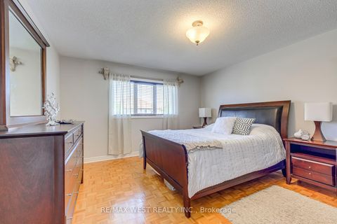 Photo 22 at 56 Laura Sabrina Drive, Sonoma Heights, Vaughan