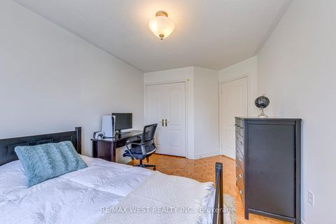 Photo 29 at 56 Laura Sabrina Drive, Sonoma Heights, Vaughan