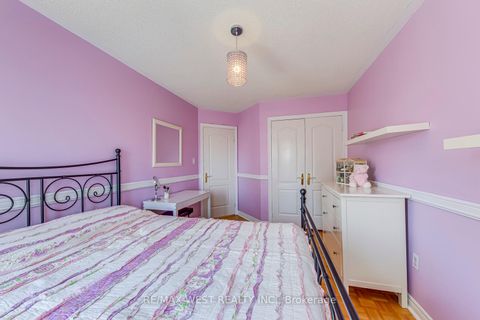 Photo 32 at 56 Laura Sabrina Drive, Sonoma Heights, Vaughan