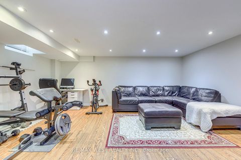 Photo 36 at 56 Laura Sabrina Drive, Sonoma Heights, Vaughan