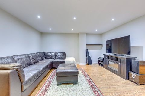 Photo 37 at 56 Laura Sabrina Drive, Sonoma Heights, Vaughan