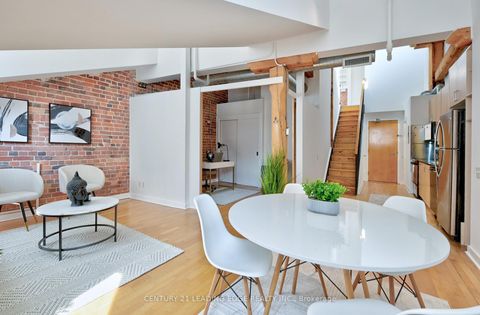 Photo 9 at 418 - 81a Front Street, Waterfront Communities C8, Toronto