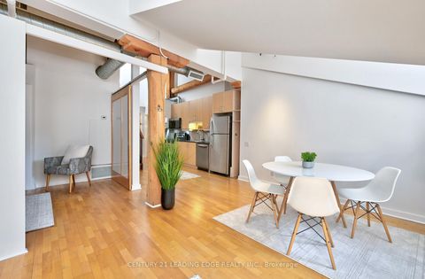 Photo 10 at 418 - 81a Front Street, Waterfront Communities C8, Toronto