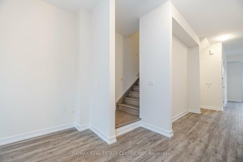 Photo 13 at 1320 Kobzar Drive, NW Northwest, Oakville