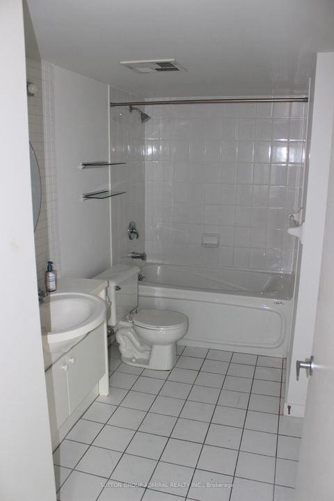 Photo 17 at 408 - 50 Camden Street, Waterfront Communities C1, Toronto