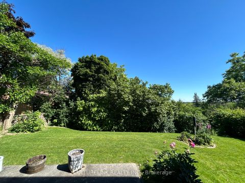 Photo 1 at 568 Cummer Avenue, Steeles, Toronto