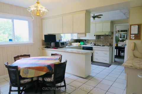 Photo 8 at 568 Cummer Avenue, Steeles, Toronto