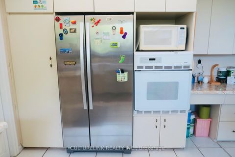 Photo 10 at 568 Cummer Avenue, Steeles, Toronto