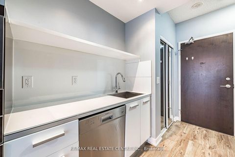 Photo 10 at 233 - 38 Dan Leckie Way, Waterfront Communities C1, Toronto