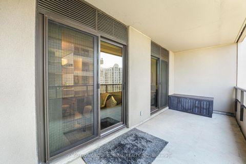Photo 23 at 1016 - 9255 Jane Street, Maple, Vaughan
