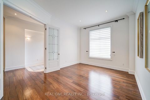 Photo 4 at 210 Maplehurst Avenue, Willowdale East, Toronto