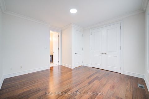 Photo 17 at 210 Maplehurst Avenue, Willowdale East, Toronto