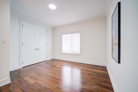 Photo 18 at 210 Maplehurst Avenue, Willowdale East, Toronto