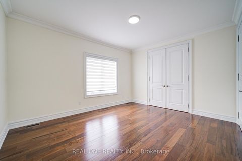 Photo 29 at 210 Maplehurst Avenue, Willowdale East, Toronto