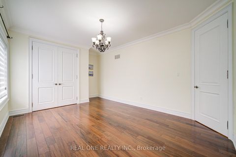 Photo 31 at 210 Maplehurst Avenue, Willowdale East, Toronto