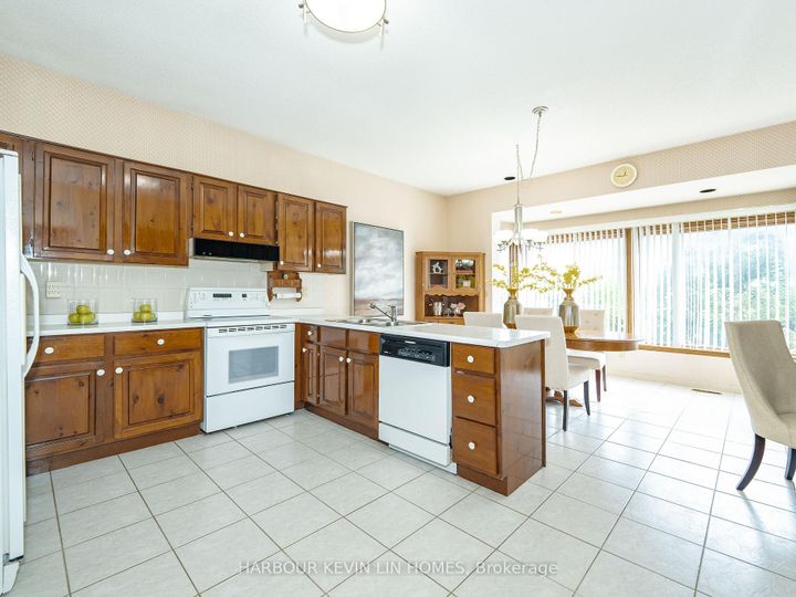 Photo 20 at 101 Leyburn Avenue, Westbrook, Richmond Hill