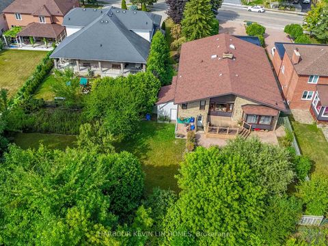 Photo 5 at 101 Leyburn Avenue, Westbrook, Richmond Hill