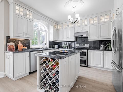 Photo 13 at 215 Thomson Creek Boulevard, Islington Woods, Vaughan