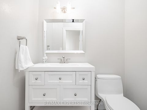 Photo 15 at 215 Thomson Creek Boulevard, Islington Woods, Vaughan