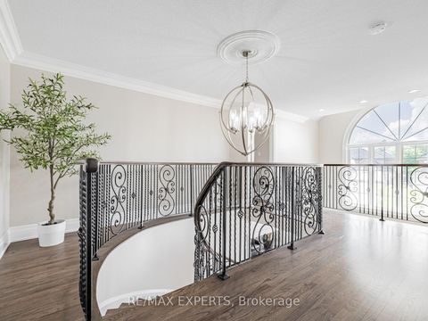 Photo 18 at 215 Thomson Creek Boulevard, Islington Woods, Vaughan