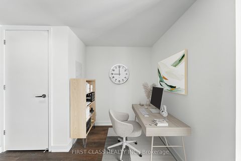 Photo 3 at 1802 - 501 Yonge Street, Yonge Corridor, Toronto
