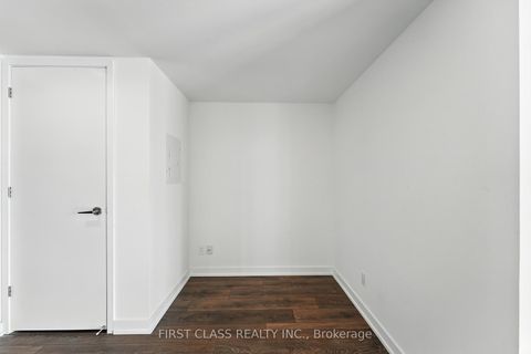 Photo 9 at 1802 - 501 Yonge Street, Yonge Corridor, Toronto
