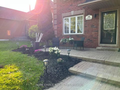 Photo 2 at 14 Snowy Owl Crescent, Little Lake, Barrie Photo 2 at 14 Snowy Owl Crescent, Little Lake, Barrie