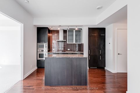 Photo 6 at 2402 - 14 York Street, Waterfront Communities C1, Toronto