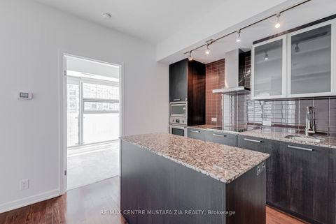 Photo 8 at 2402 - 14 York Street, Waterfront Communities C1, Toronto