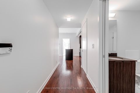 Photo 18 at 2402 - 14 York Street, Waterfront Communities C1, Toronto