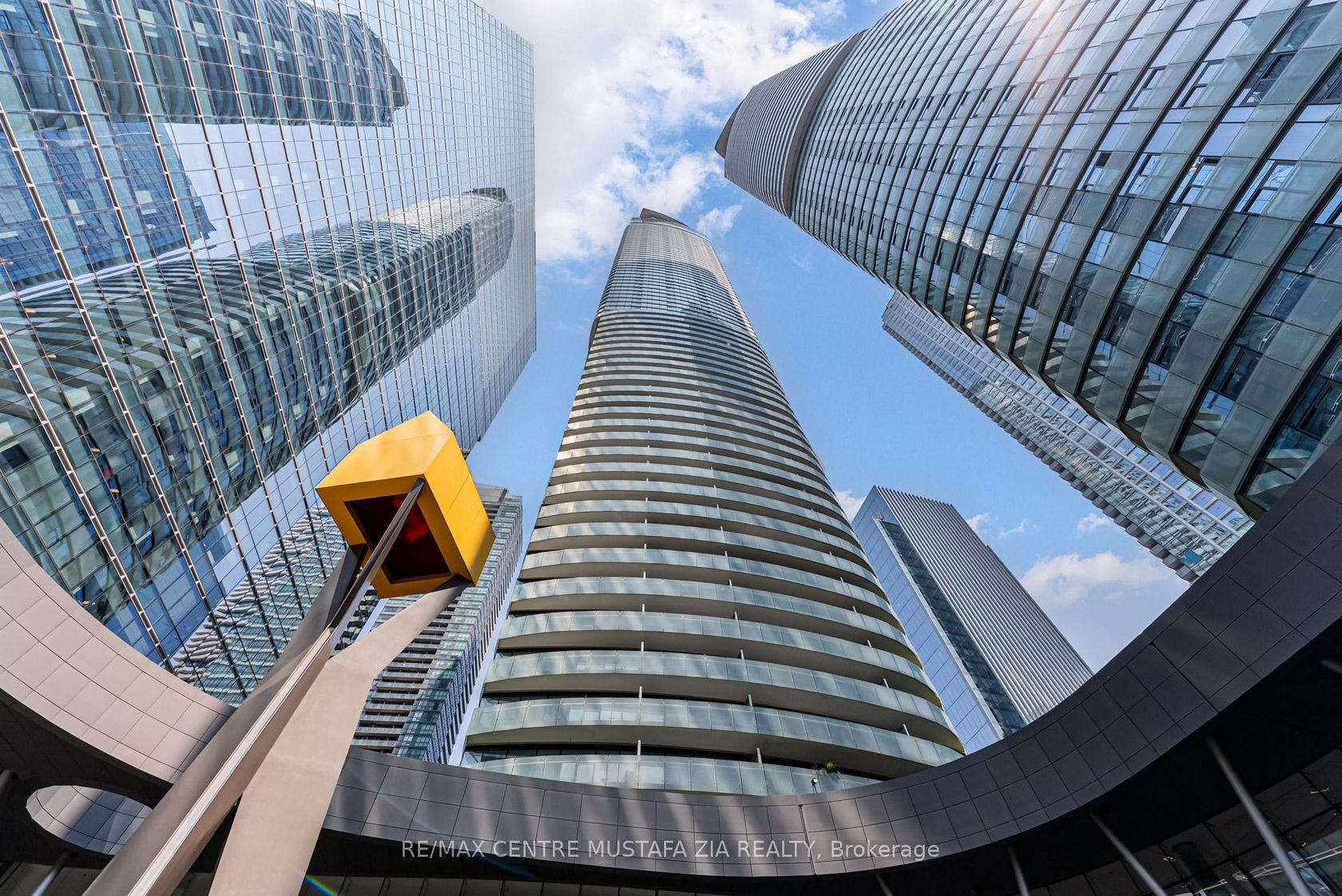 2402 - 14 York Street, Waterfront Communities C1, Toronto 