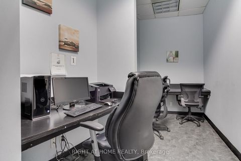 Photo 4 at 504 - 77 Harbour Square, Waterfront Communities C1, Toronto