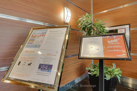 Photo 5 at 504 - 77 Harbour Square, Waterfront Communities C1, Toronto