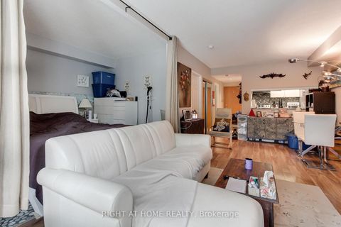 Photo 16 at 504 - 77 Harbour Square, Waterfront Communities C1, Toronto