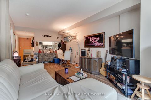 Photo 19 at 504 - 77 Harbour Square, Waterfront Communities C1, Toronto