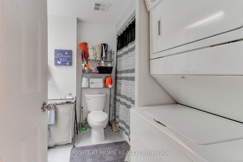 Photo 24 at 504 - 77 Harbour Square, Waterfront Communities C1, Toronto