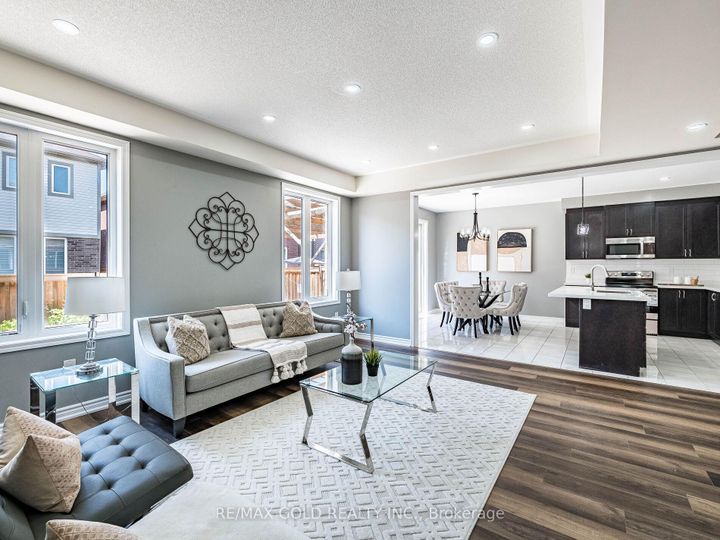 Photo 12 at 6 Feeder Street, Northwest Brampton, Brampton