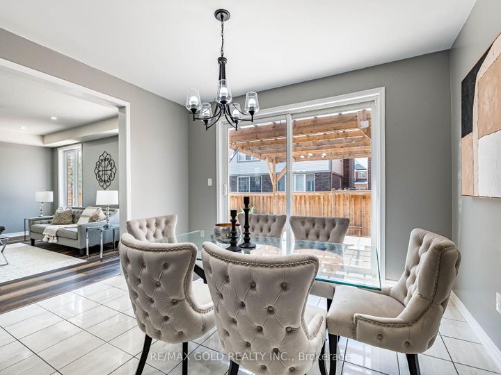Photo 19 at 6 Feeder Street, Northwest Brampton, Brampton