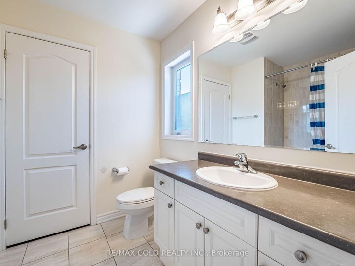 Photo 23 at 6 Feeder Street, Northwest Brampton, Brampton